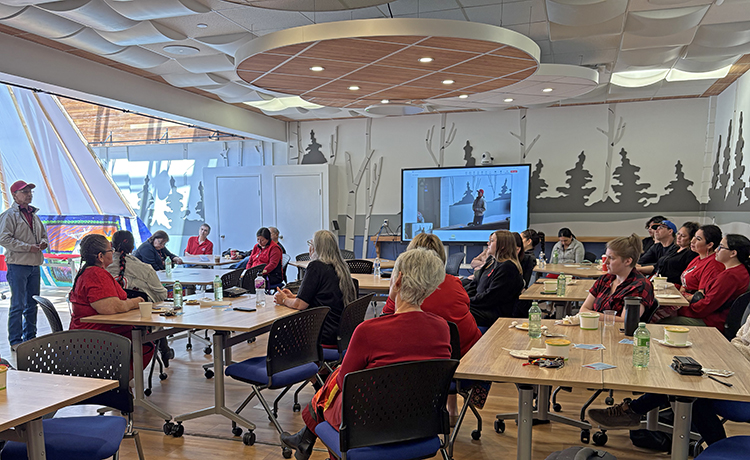 images/news/corporate/RED DRESS DAY/750waniskahred-beaver.jpg