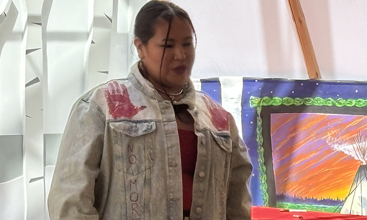 images/news/corporate/RED DRESS DAY/750waniskahtalkbarb.jpg