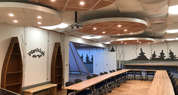 Waniskah room before the mikiwahp mural Waniskah room before the mikiwahp mural